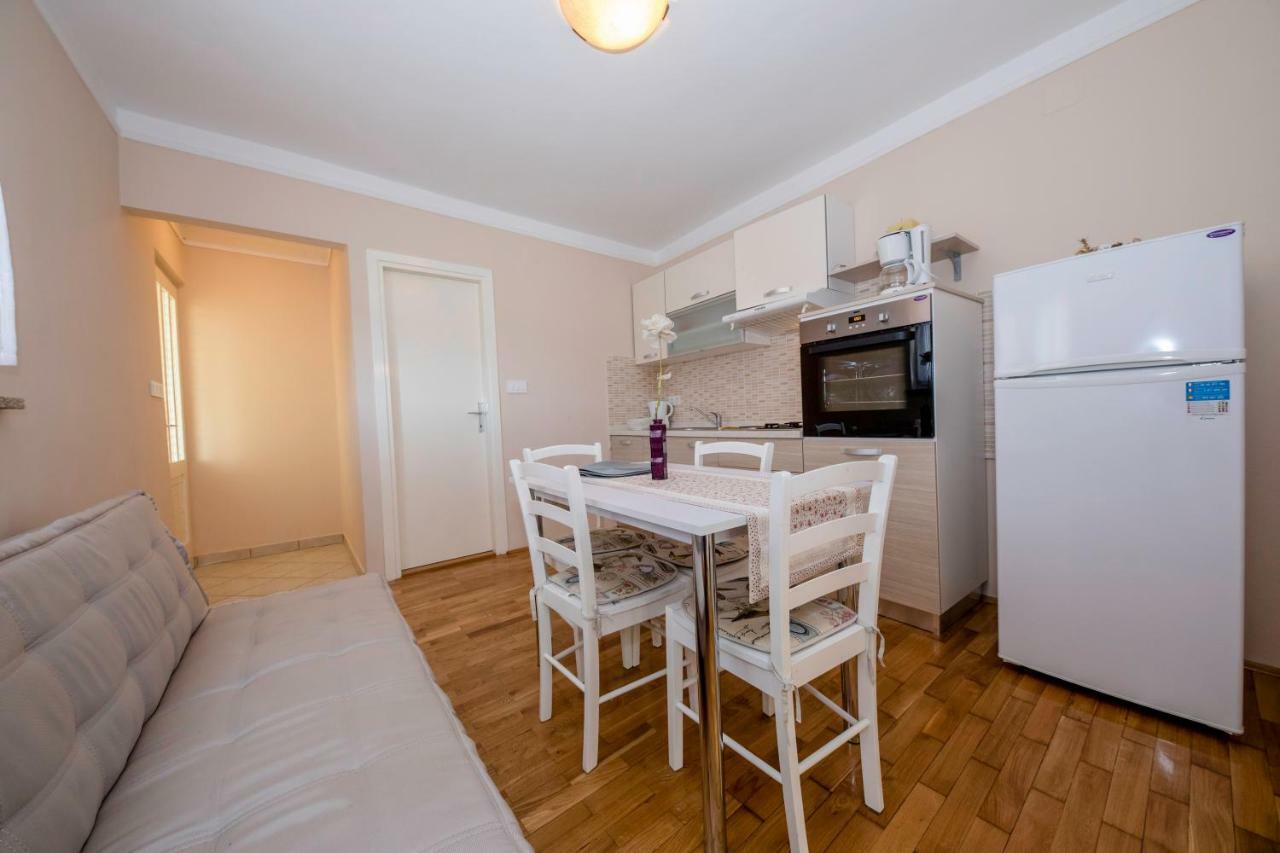 Apartmani Rab Kampor Exterior foto